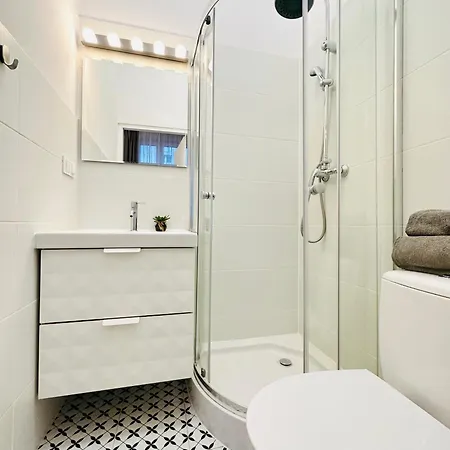 Nw By The Pier Ii * Sopot