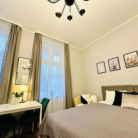 Nw By The Pier Ii Sopot